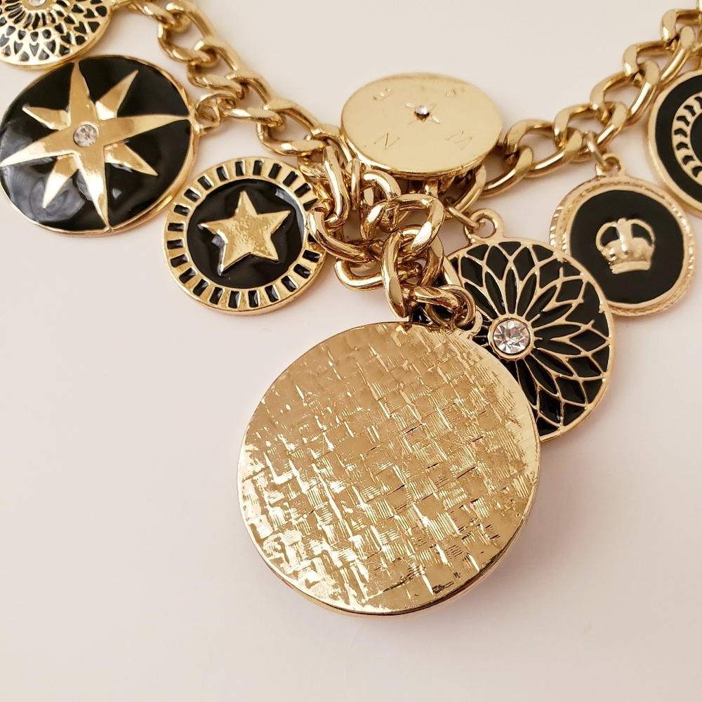 Gold Tone Lion Star Necklace - Picture 11 of 12